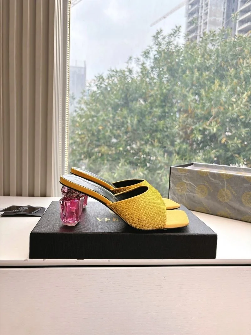 Versace Slippers Bold 37388