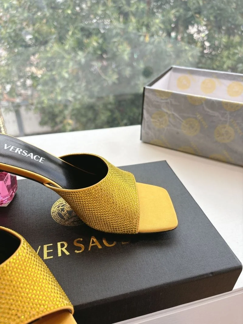 Versace Slippers Bold 37388