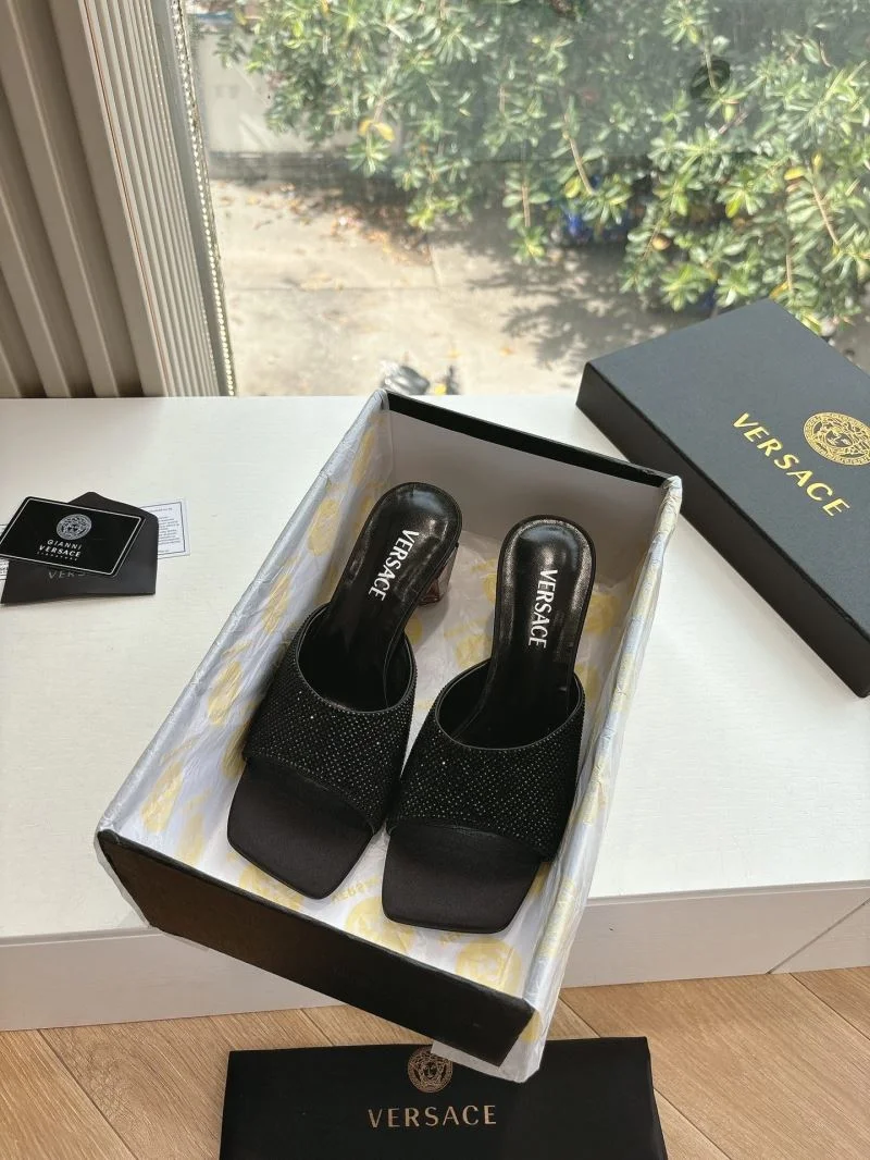 BestValue Versace Slippers 37363