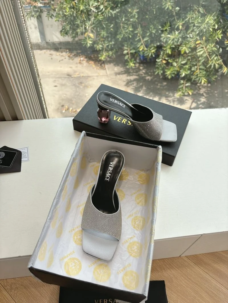 Versace Slippers Flexible 37362