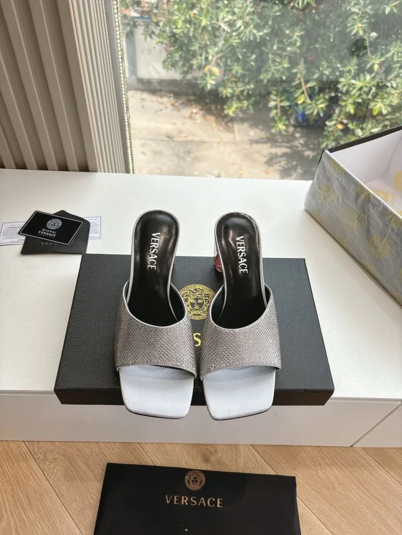 Versace Slippers Flexible 37362