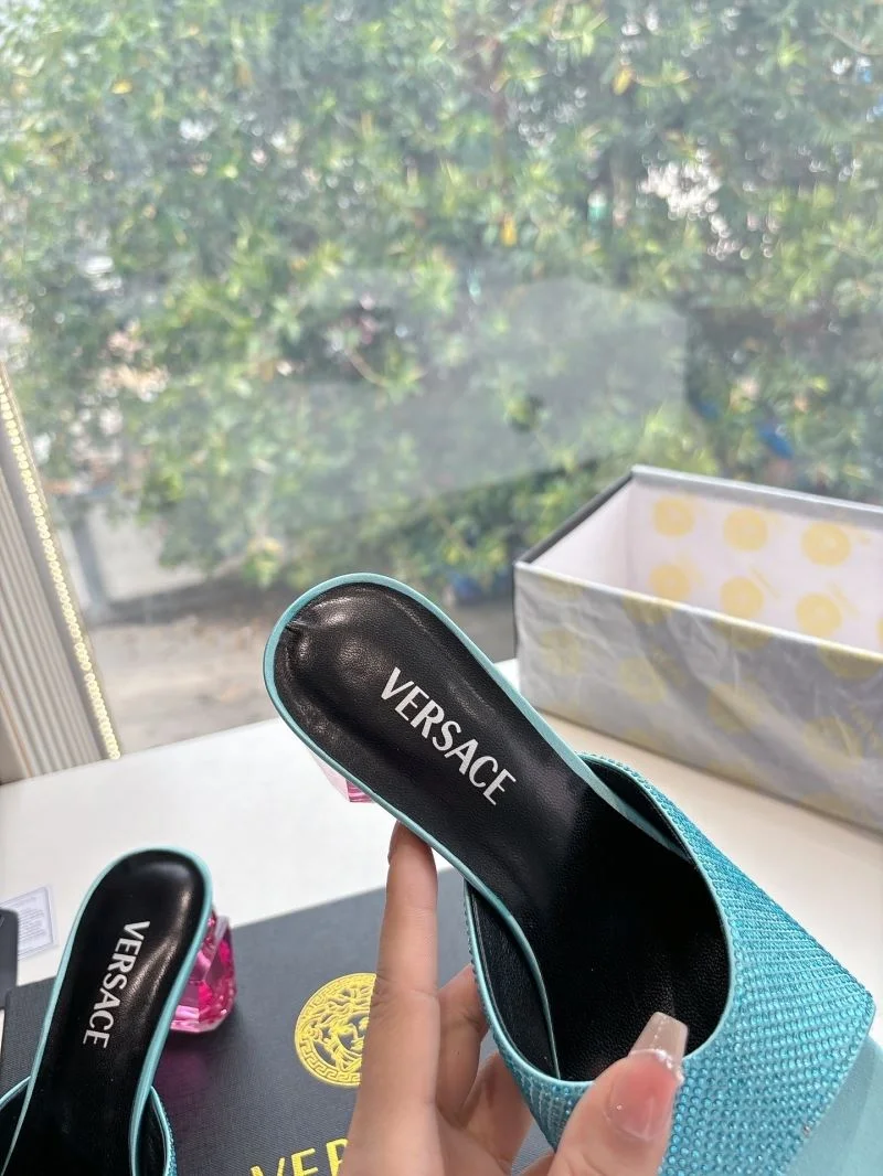 Versace Slippers GoodFit 37369