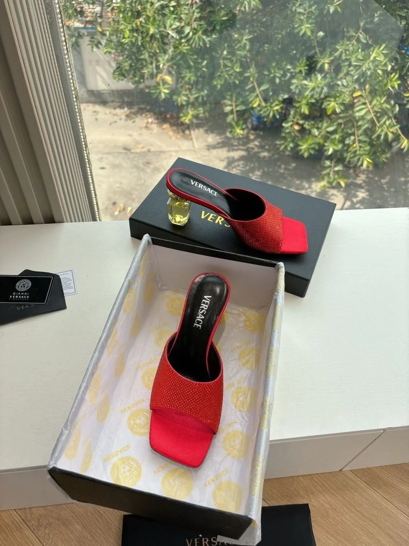 Versace Slippers GoodFit 37370