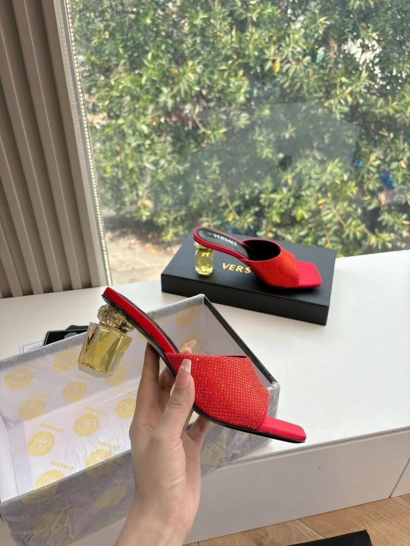 Versace Slippers GoodFit 37370