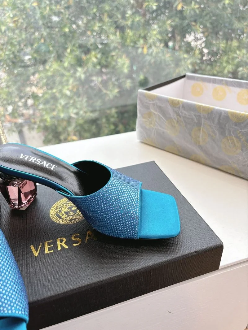 Practical Versace Slippers 37382