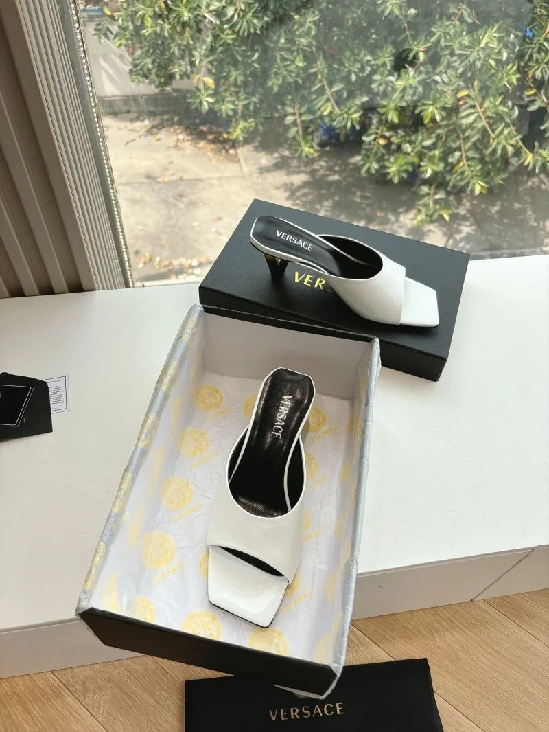 Casual Versace Slippers 37359