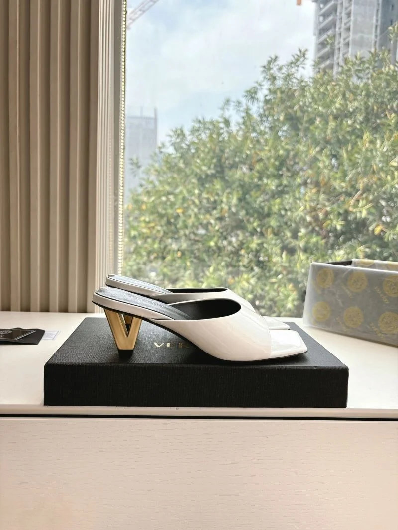 Casual Versace Slippers 37359