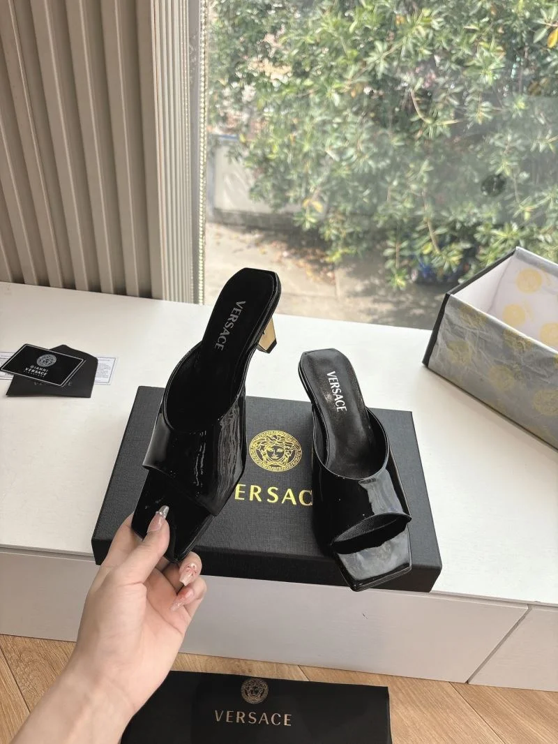 Versace Slippers Versatile 37379