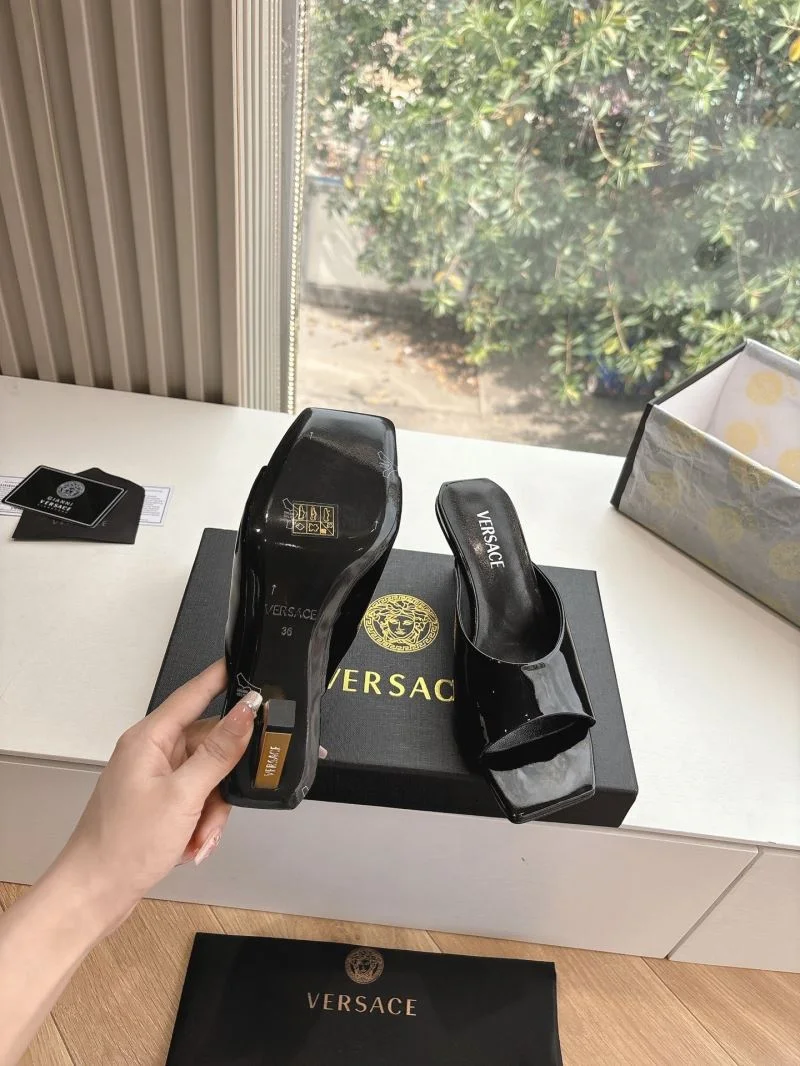 Versace Slippers Versatile 37379