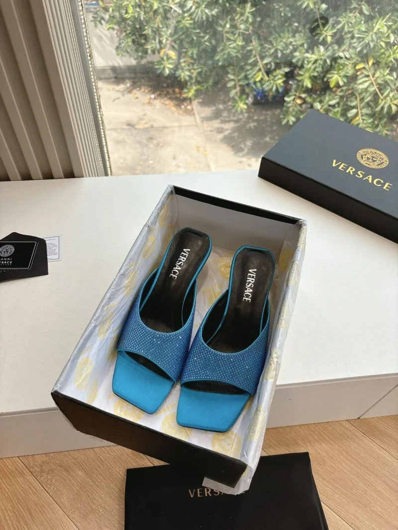 Versace Slippers ZipUp 37358