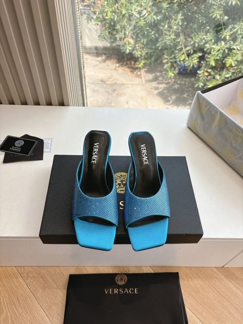 Versace Slippers ZipUp 37358