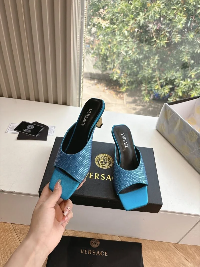 Versace Slippers ZipUp 37358