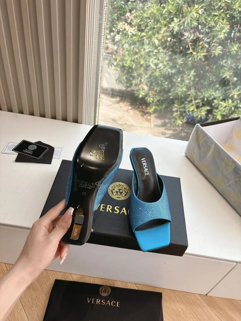 Versace Slippers ZipUp 37358