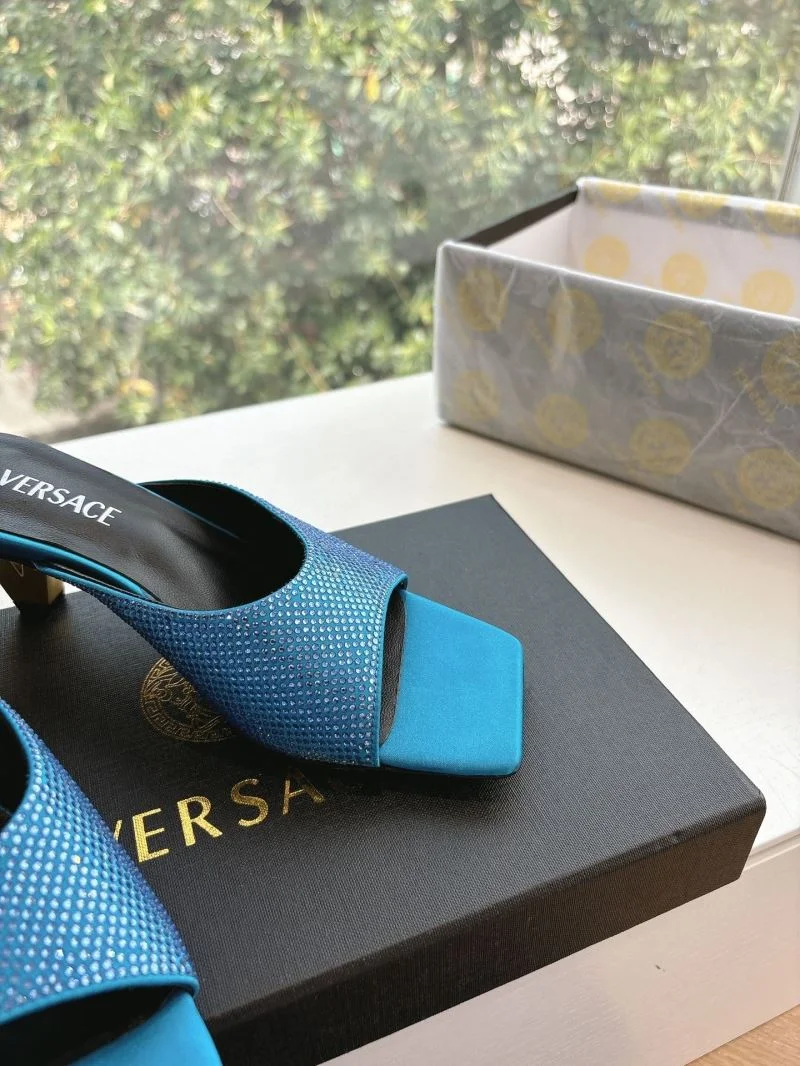 Versace Slippers ZipUp 37358