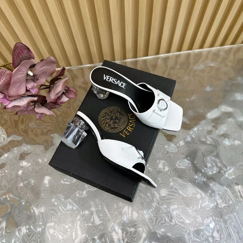 Versace Slippers Unique 37351