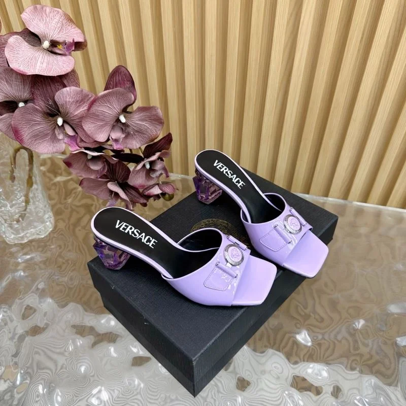 Trendy Versace Slippers 37352
