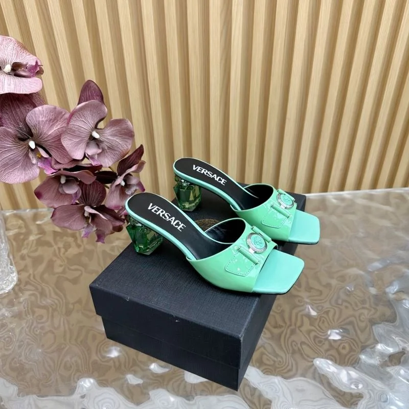 Versatile Versace Slippers 37347