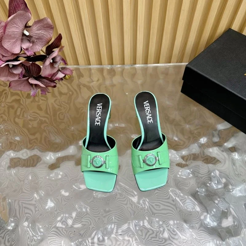 Versatile Versace Slippers 37347