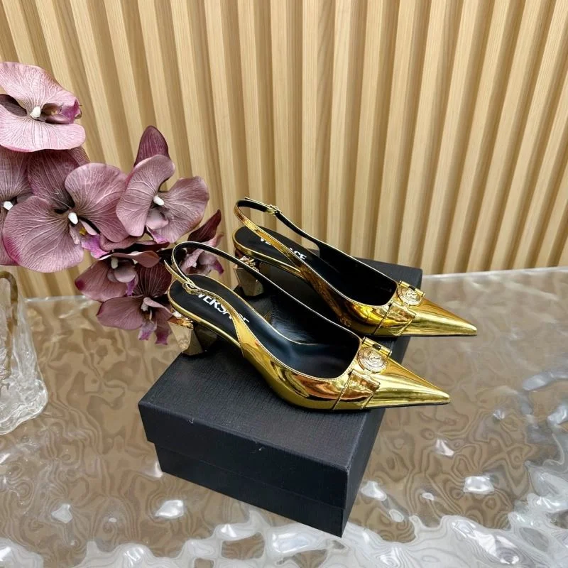 Versace Slippers Minimalist 37335
