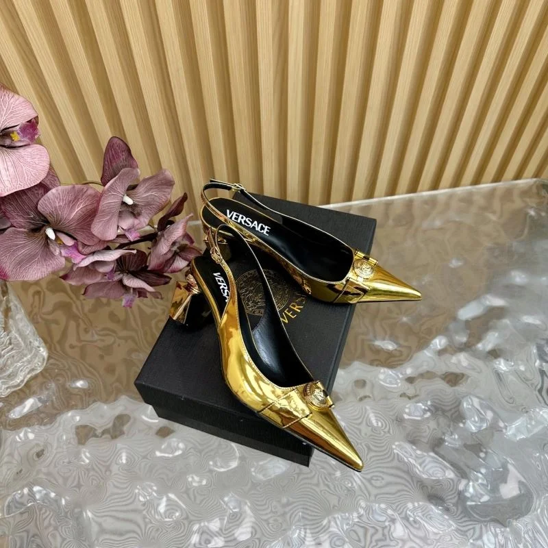 Versace Slippers Minimalist 37335