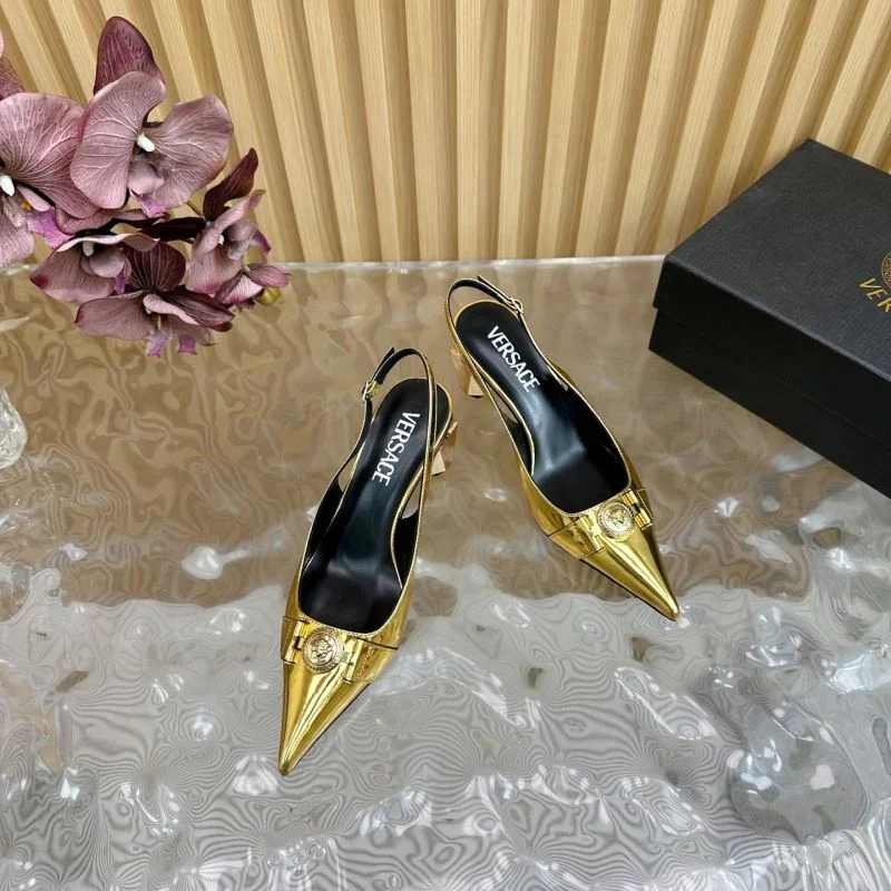 Versace Slippers Minimalist 37335