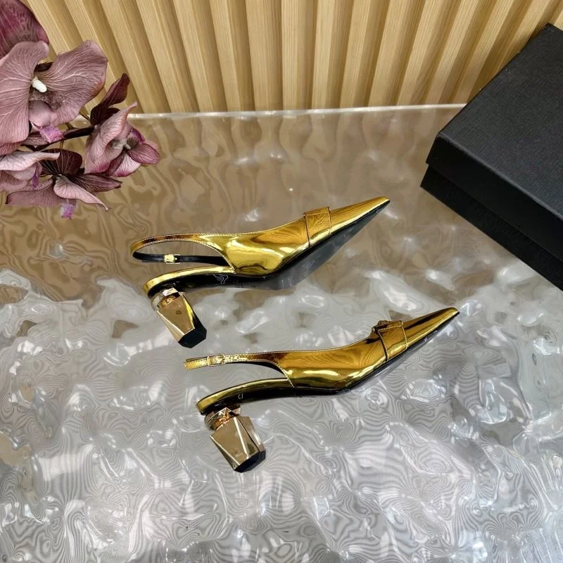 Versace Slippers Minimalist 37335