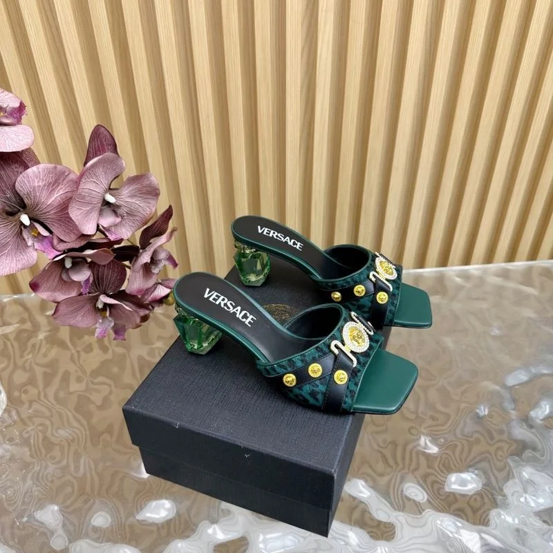 Compact Versace Slippers 37341