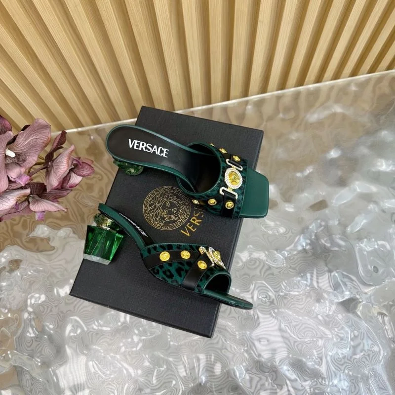 Compact Versace Slippers 37341