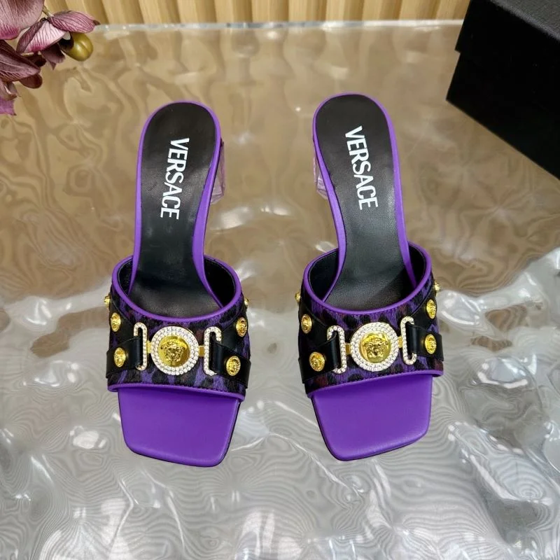 Versace Slippers Fashionable 37330