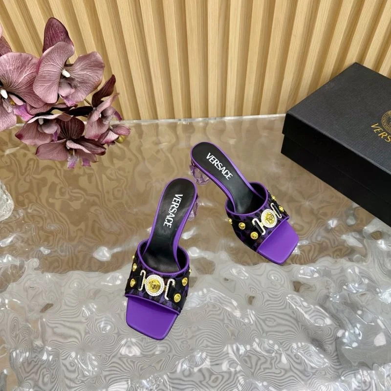 Versace Slippers Fashionable 37330