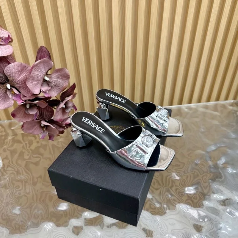 Versace Slippers Lightweight 37332