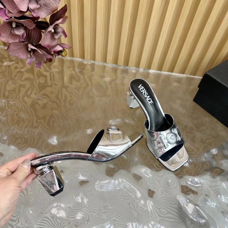 Versace Slippers Lightweight 37332