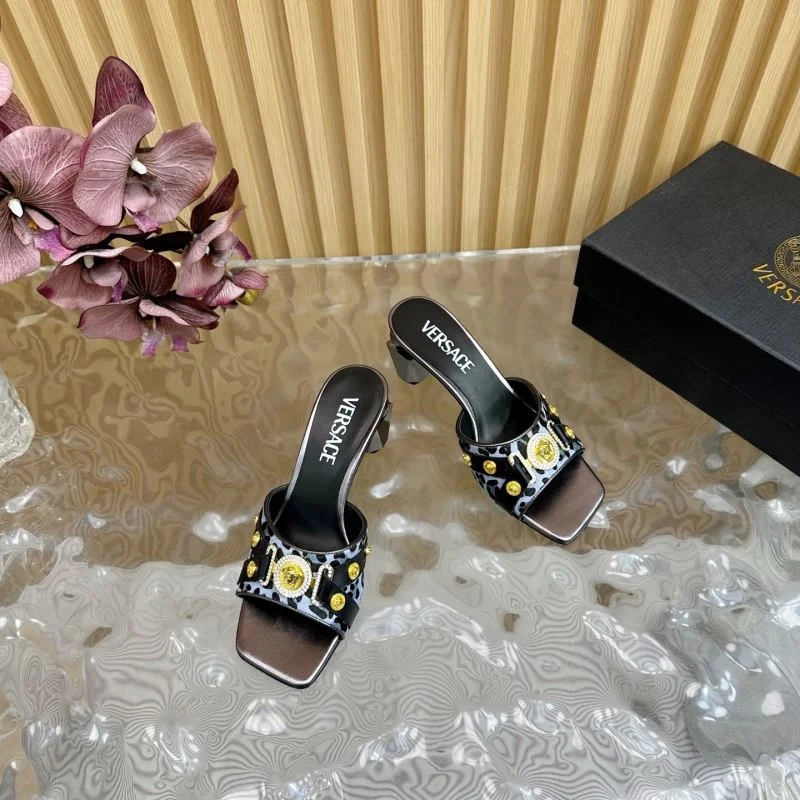 Versace Slippers Comfortable 37331