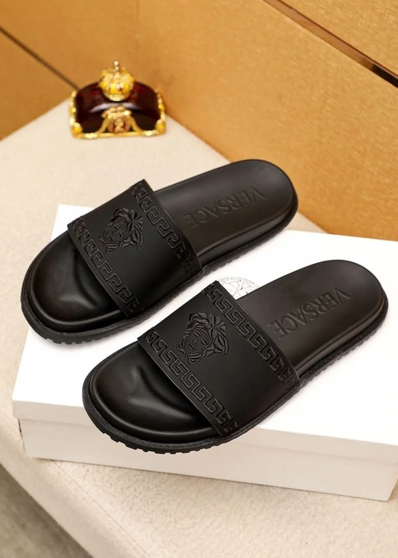 Versatile Versace Slippers 37499