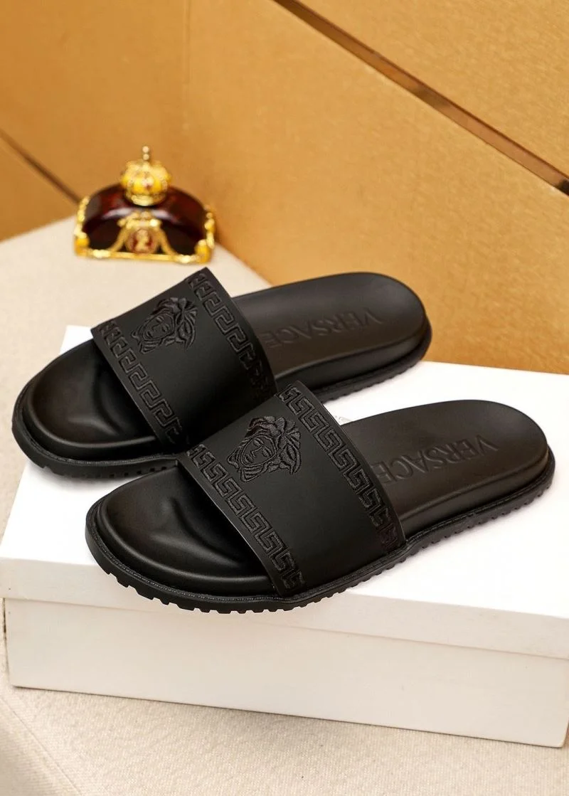 Versatile Versace Slippers 37499