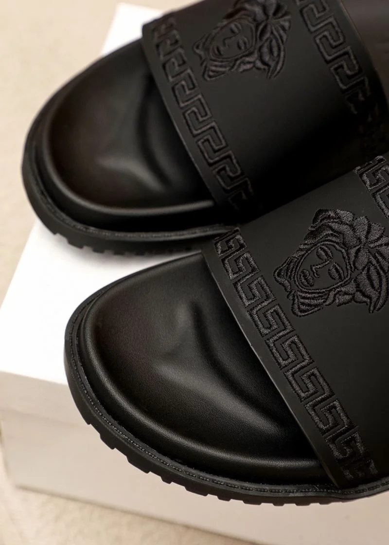 Versatile Versace Slippers 37499