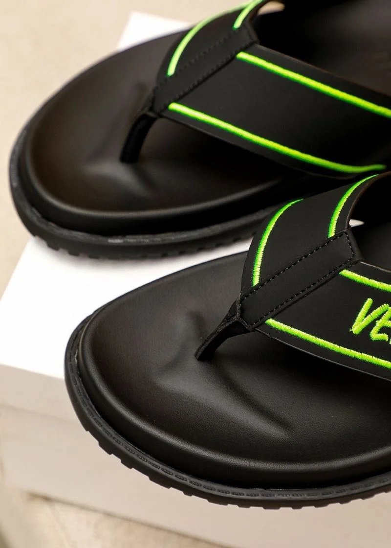 Durable Versace Slippers 37479