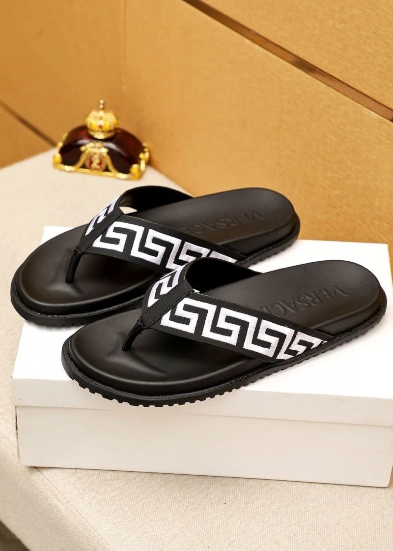 Reliable Versace Slippers 37472