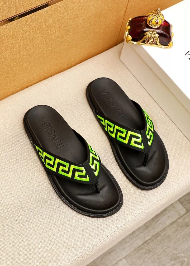 Versace Slippers Comfortable 37470