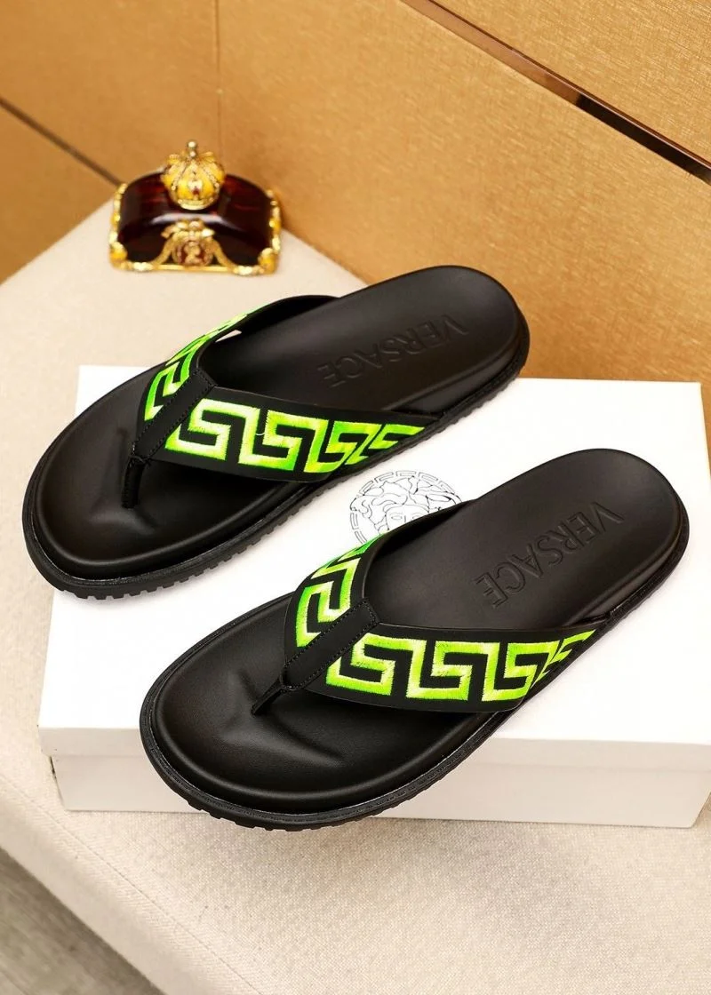 Versace Slippers Comfortable 37470