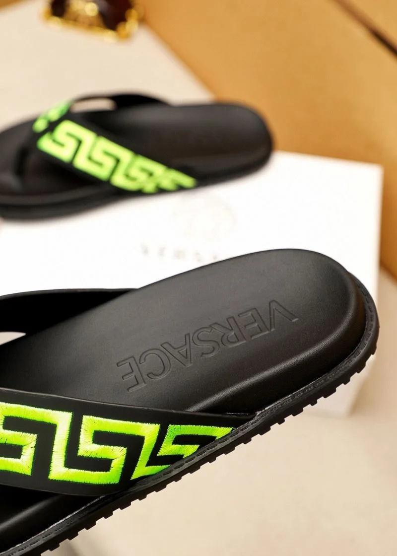 Versace Slippers Comfortable 37470