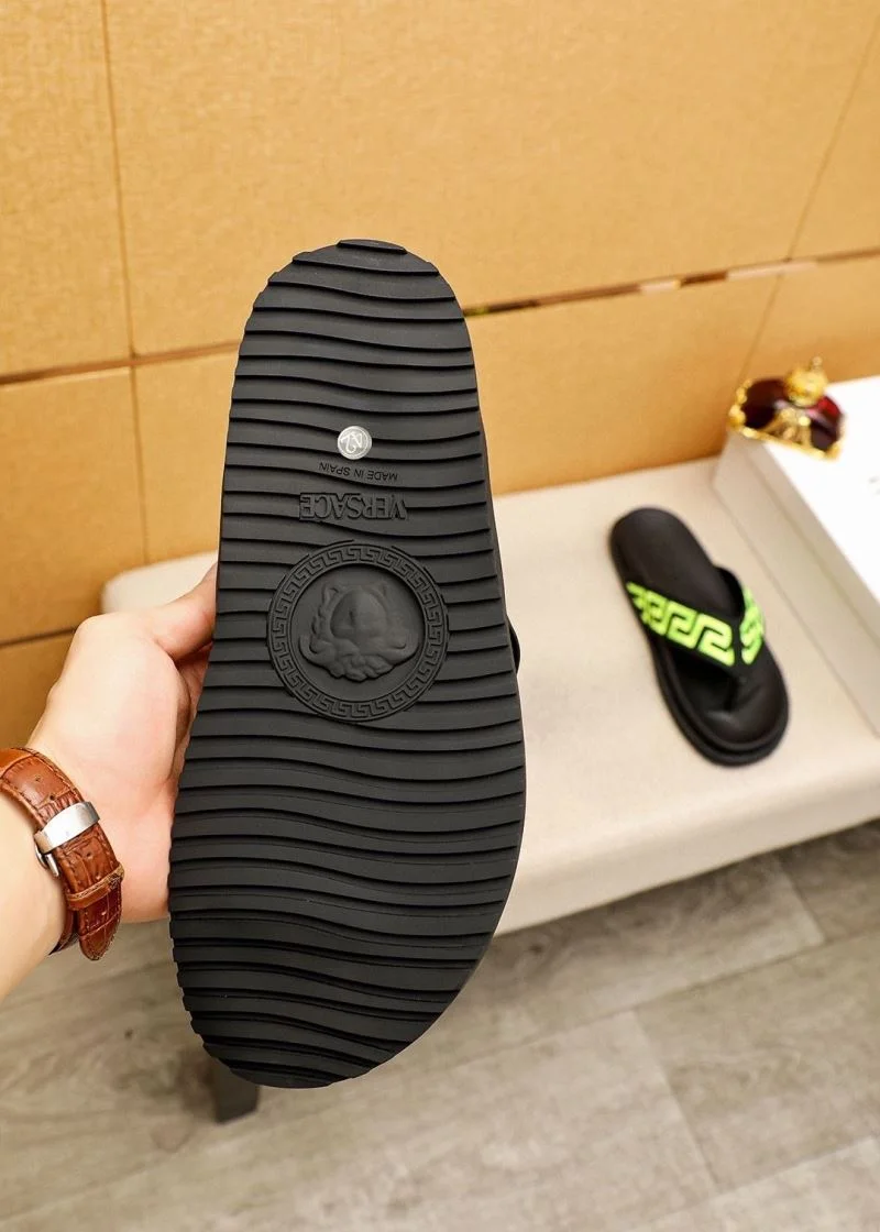 Versace Slippers Comfortable 37470