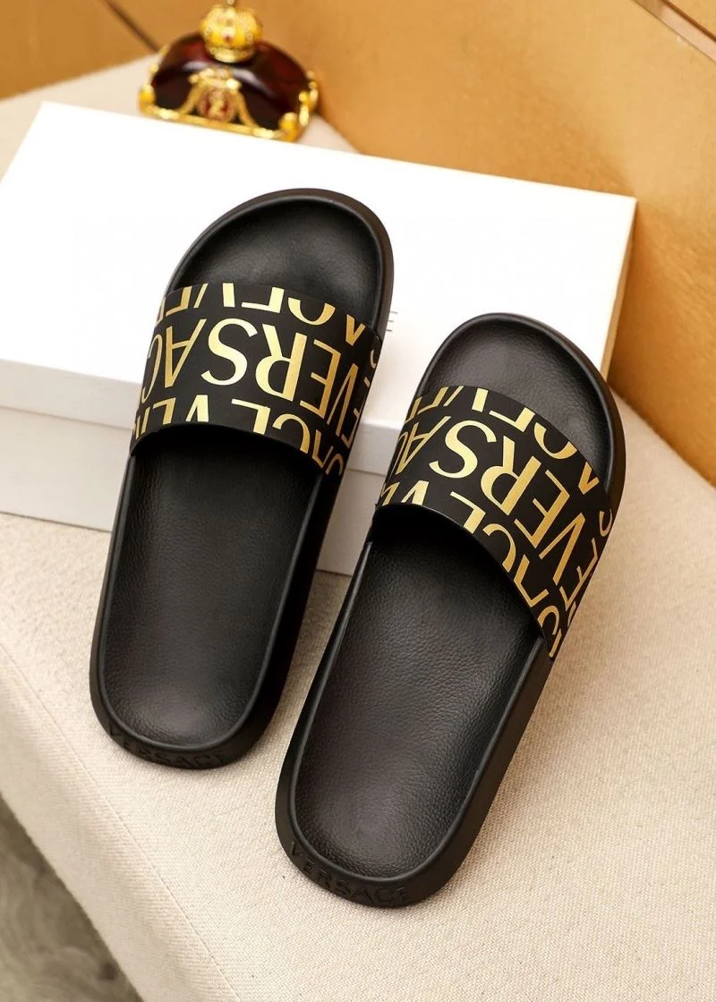 Supportive Versace Slippers 37468