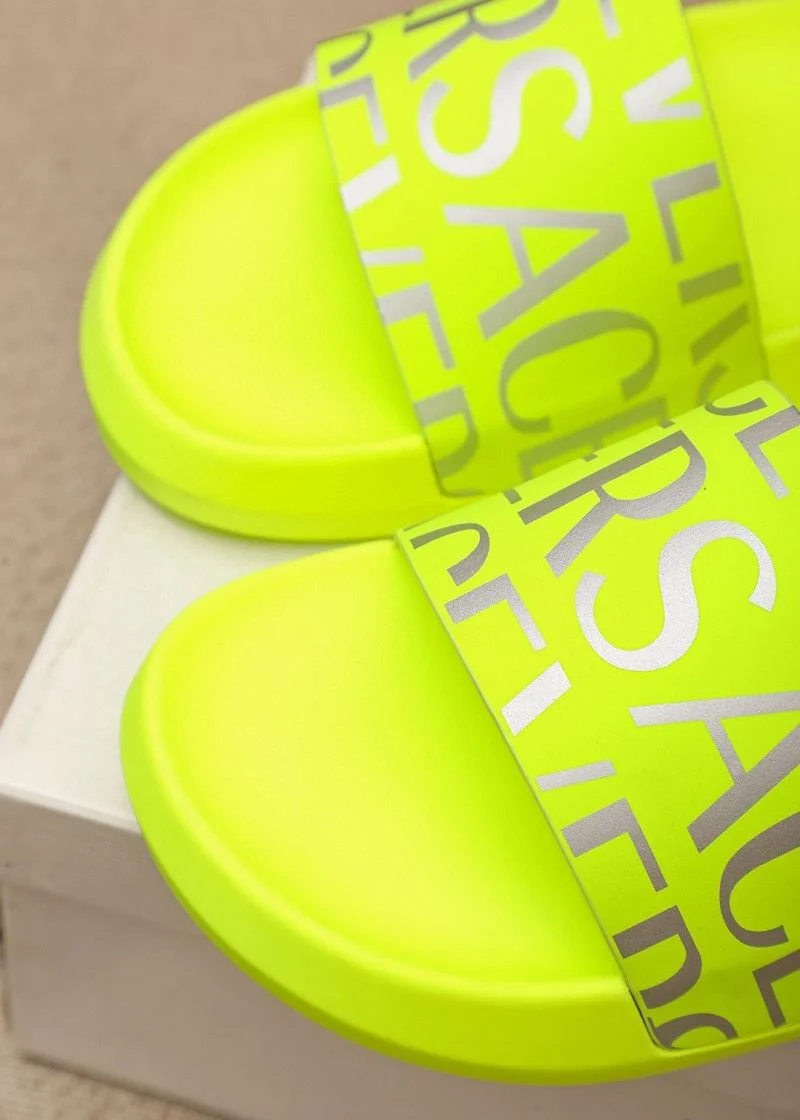Versace Slippers Breathable 37459