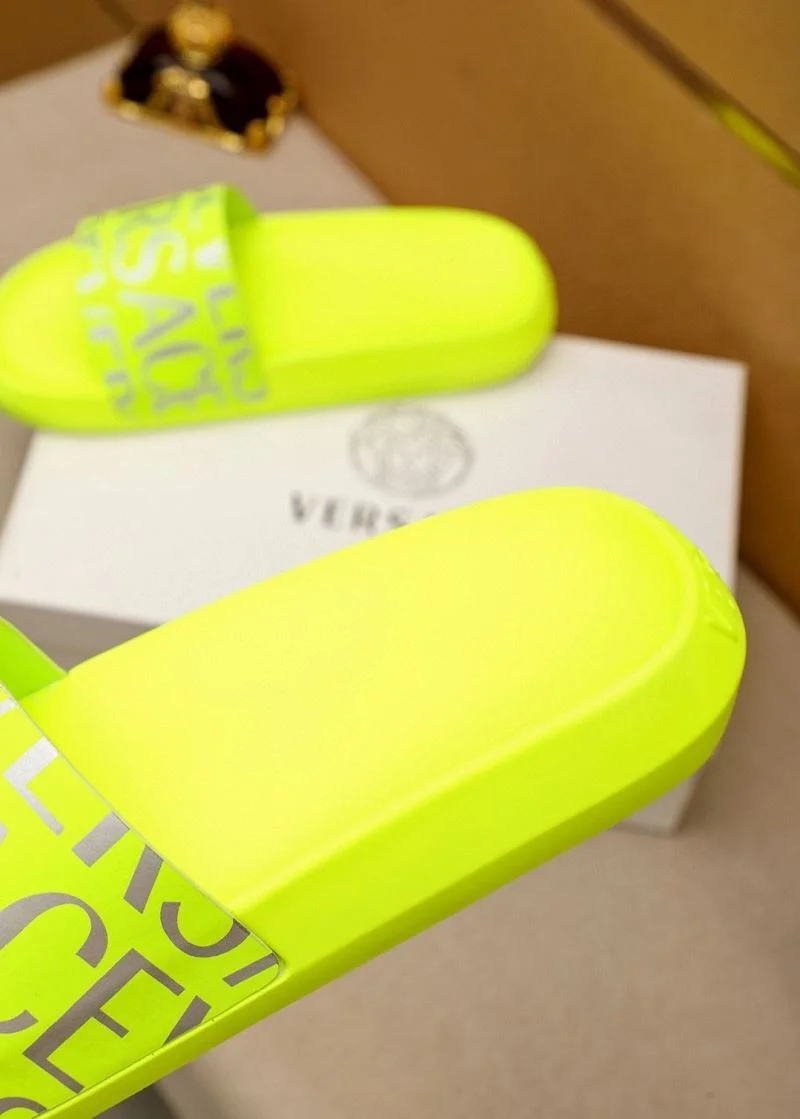 Versace Slippers Breathable 37459