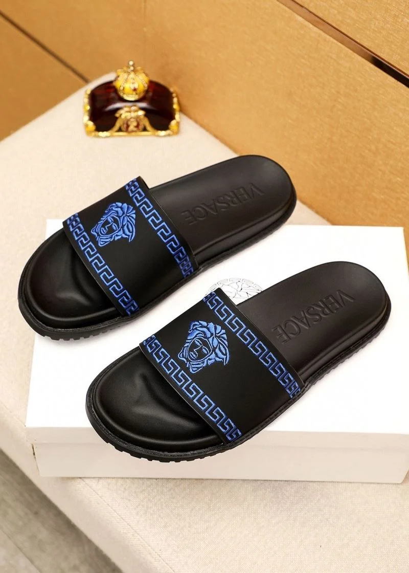 Trendsetting Versace Slippers 37461