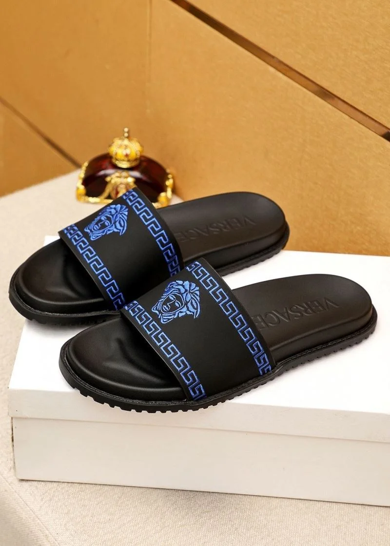 Trendsetting Versace Slippers 37461