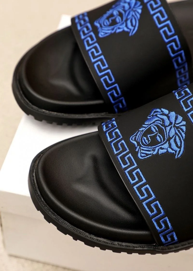 Trendsetting Versace Slippers 37461