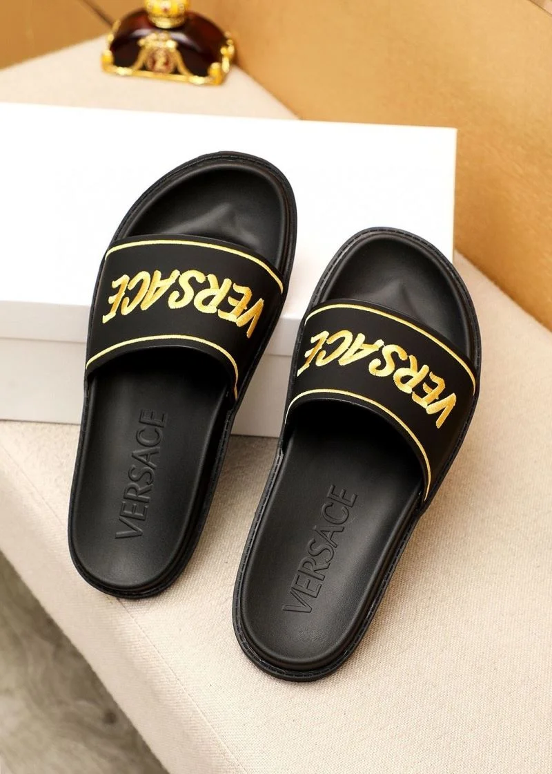 Durable Versace Slippers 37448