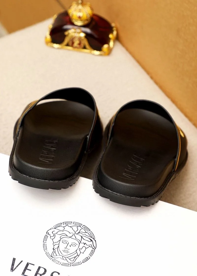Durable Versace Slippers 37448